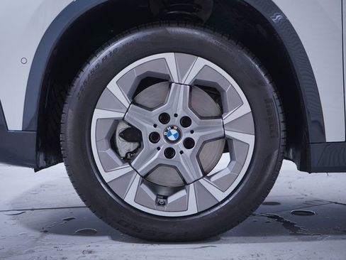 Used 2023 BMW X1 xDrive28i w/ Convenience Package image 2