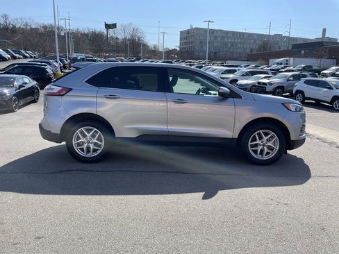 Used 2024 Ford Edge SEL AWD/4WD image 7