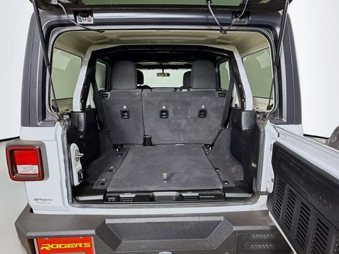 Used 2021 Jeep Wrangler Unlimited Sport image 28