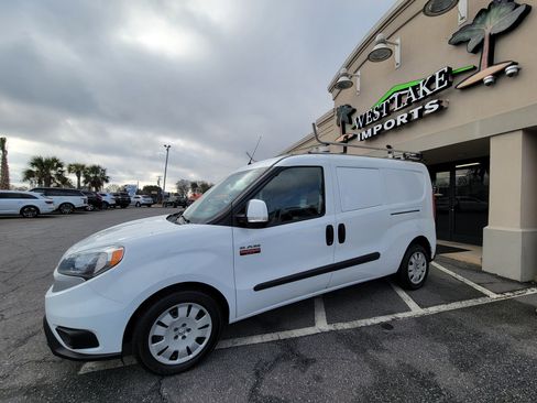 Used 2021 RAM ProMaster City Tradesman SLT image 7