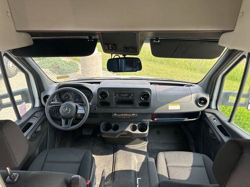 Used 2022 Mercedes-Benz Sprinter 3500 image 58