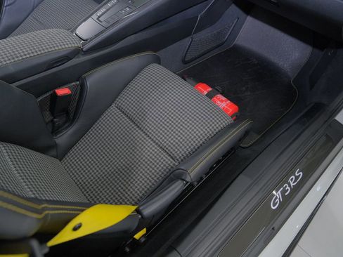 Used 2019 Porsche 911 GT3 RS image 30