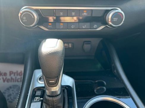 Used 2023 Nissan Altima 2.5 SV image 13