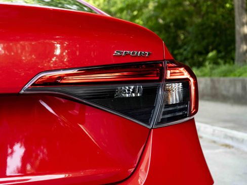 Used 2022 Honda Civic Sport image 13