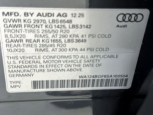 New 2025 Audi Q6 e-tron Premium Plus image 28