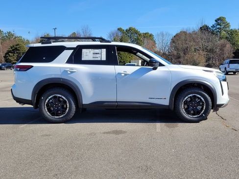 New 2026 Nissan Pathfinder Rock Creek w/ Rock Creek Premium Package AWD/4WD image 2