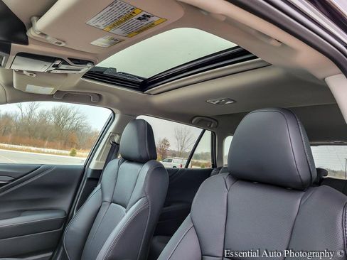 Used 2025 Subaru Outback Limited image 10