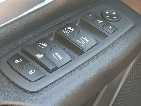 Used 2022 RAM 1500 Big Horn AWD/4WD image 12