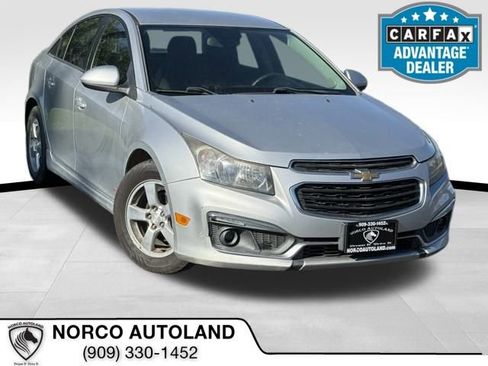 Used 2016 Chevrolet Cruze LT image 1