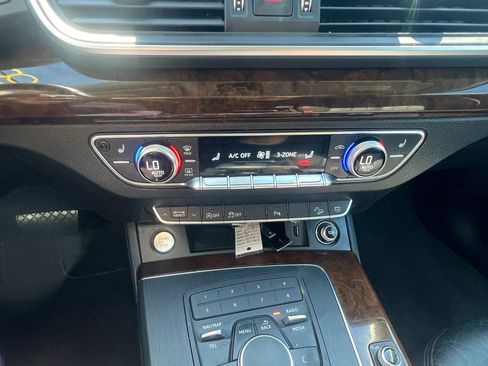 Used 2018 Audi Q5 2.0T Premium Plus w/ Premium Plus Package AWD/4WD image 23