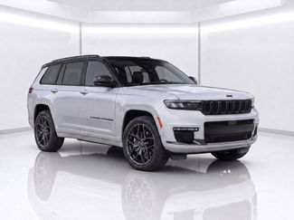 Used 2023 Jeep Grand Cherokee L Summit AWD/4WD video 2
