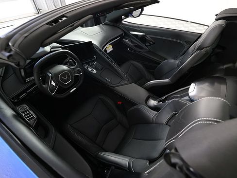 Used 2025 Chevrolet Corvette E-Ray w/ Stealth Interior Trim Package AWD/4WD image 12