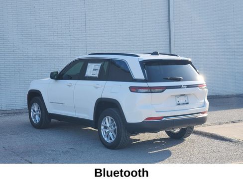 New 2026 Jeep Grand Cherokee Laredo X RWD image 3