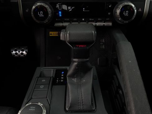 Used 2024 Toyota Tacoma TRD Sport w/ TRD Sport Premium Package RWD image 33