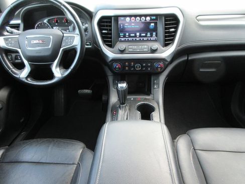 Certified 2019 GMC Acadia SLT AWD/4WD image 17