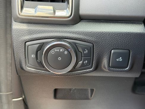 Used 2019 Ford Ranger XLT w/ Equipment Group 302A Luxury AWD/4WD image 32