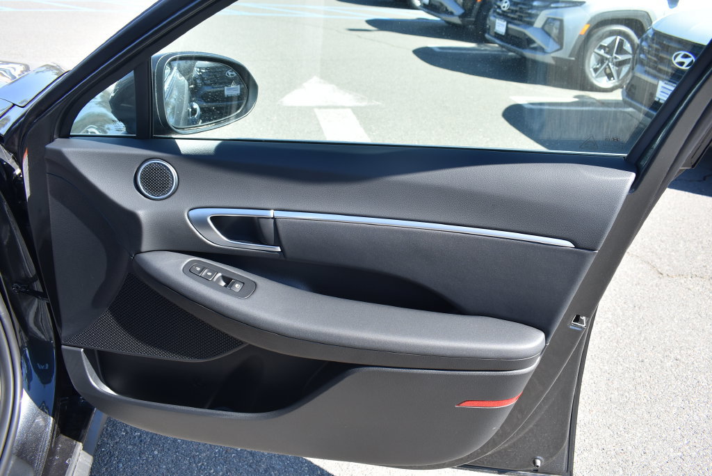 New 2027 Hyundai Sonata Blue FWD image 11