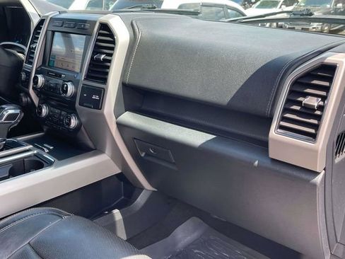 Used 2018 Ford F150 Lariat w/ Equipment Group 502A Luxury AWD/4WD image 31