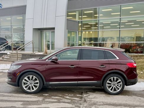 Used 2017 Lincoln MKX Reserve w/ Driver Assistance Package image 2