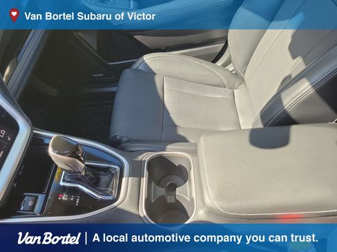 Used 2020 Subaru Outback Limited image 23