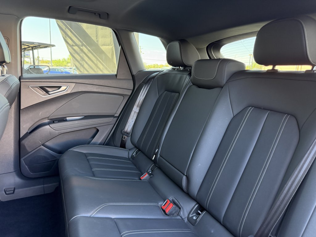 Used 2024 Audi Q4 e-tron Premium Plus w/ Premium Plus AWD/4WD image 38
