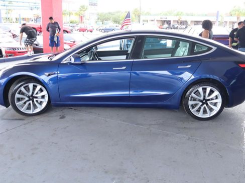 Used 2020 Tesla Model 3 Long Range AWD/4WD image 8
