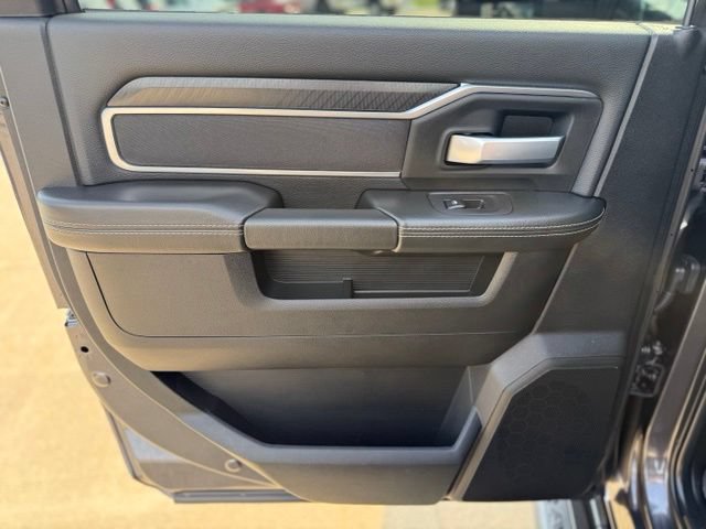 Used 2025 RAM 2500 Big Horn AWD/4WD image 22