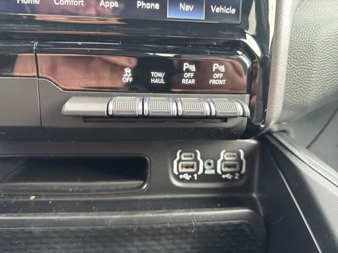 Certified 2024 RAM 1500 Big Horn image 24