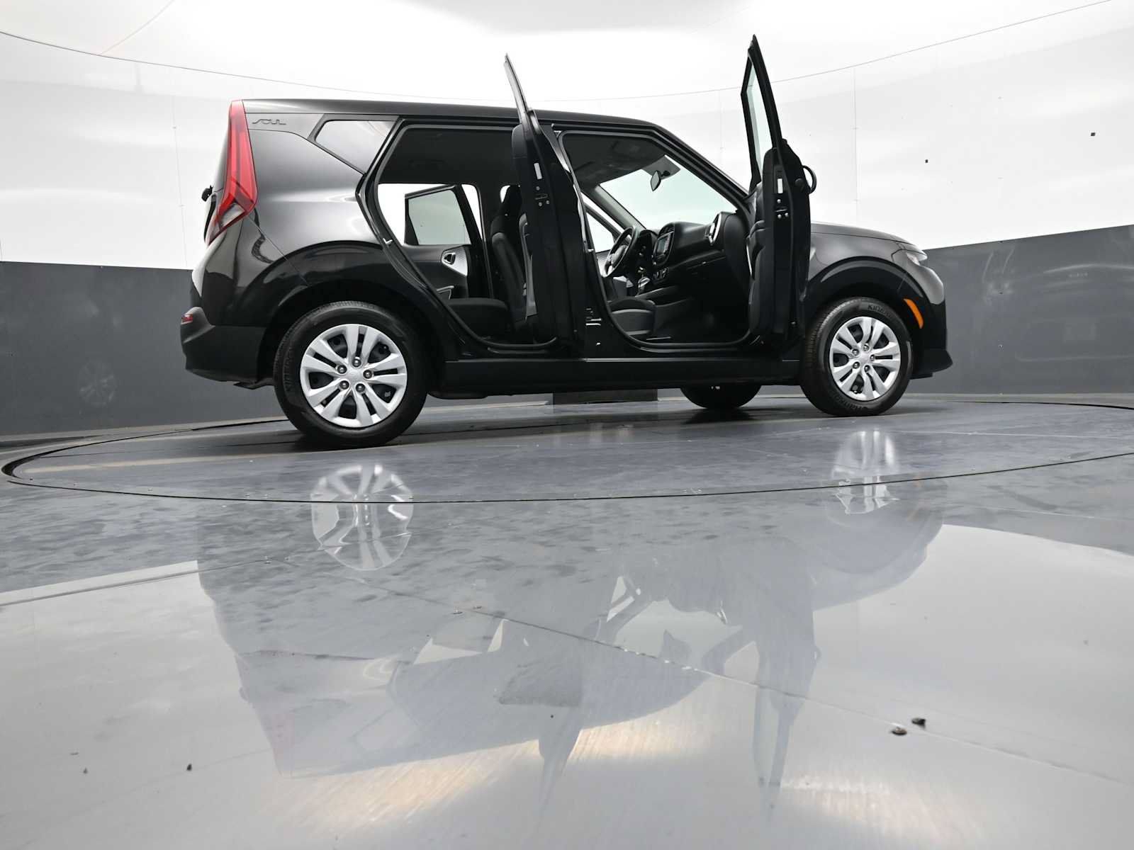 Used 2022 Kia Soul LX FWD image 46