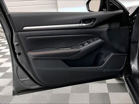 New 2026 Nissan Altima 2.5 SR FWD image 32