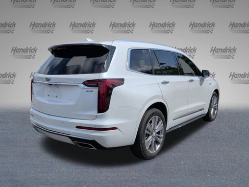 Used 2023 Cadillac XT6 Premium Luxury w/ Platinum Package FWD image 7