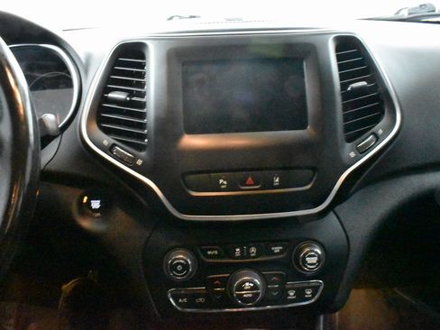 Used 2020 Jeep Cherokee Latitude Lux w/ Comfort/Convenience Group image 21