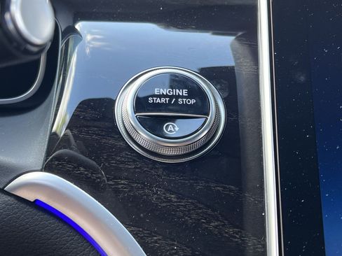New 2026 Mercedes-Benz GLC 300 4MATIC image 38