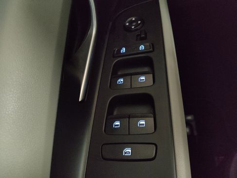 Used 2023 Hyundai Elantra Limited FWD image 27