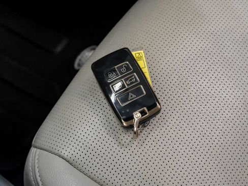 Used 2022 Land Rover Discovery Sport S AWD/4WD image 72