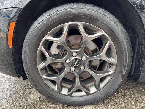 Used 2016 Chrysler 300 S AWD/4WD image 11