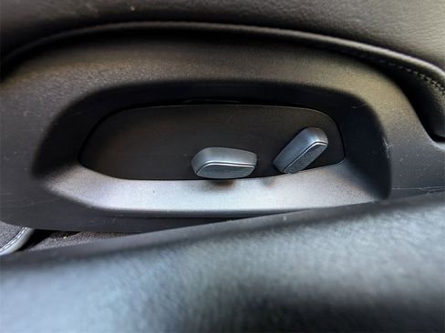 Used 2023 Chevrolet Corvette Stingray Coupe w/ Z51 Performance Package image 14