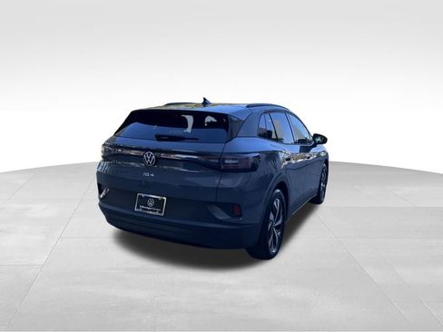 Used 2023 Volkswagen ID.4 Pro image 5