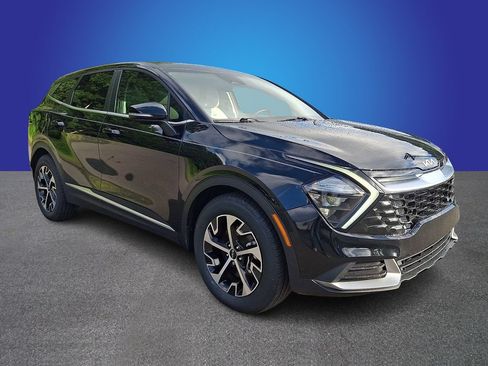 Used 2025 Kia Sportage EX FWD image 3
