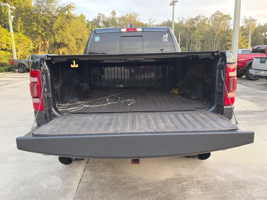 Used 2019 RAM 1500 Laramie AWD/4WD image 12