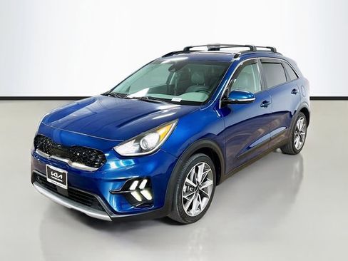 Used 2022 Kia Niro Touring Special Edition image 3