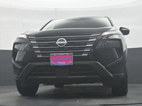 Used 2026 Nissan Rogue SV FWD image 27