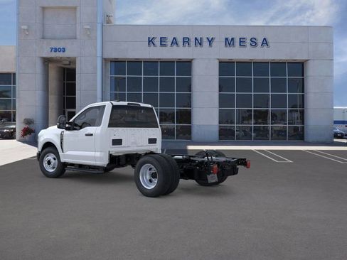 New 2025 Ford F350 XL image 4