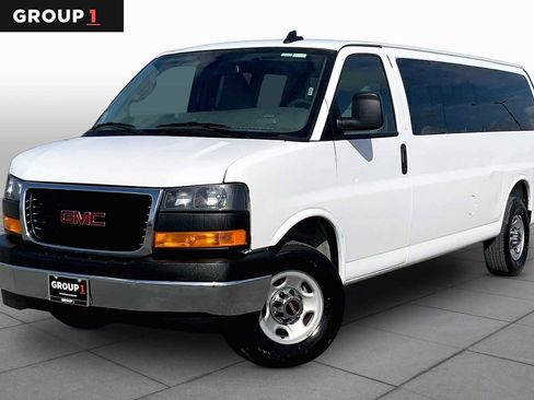 Used 2025 GMC Savana 3500 LT w/ LT Preferred Equipment Group RWD image 1
