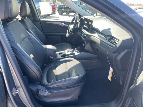 New 2024 Ford Escape SE image 22