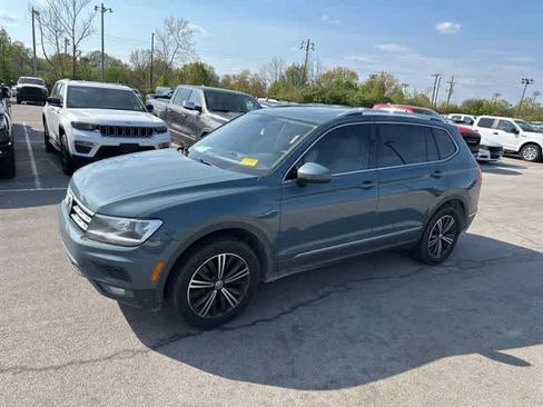 Used 2019 Volkswagen Tiguan SEL w/ 3rd Row Seat Package image 13