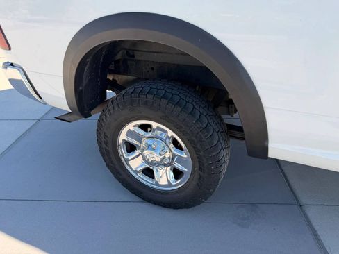 Used 2016 RAM 3500 SLT AWD/4WD image 9