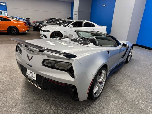 Used 2019 Chevrolet Corvette ZR1 RWD image 11