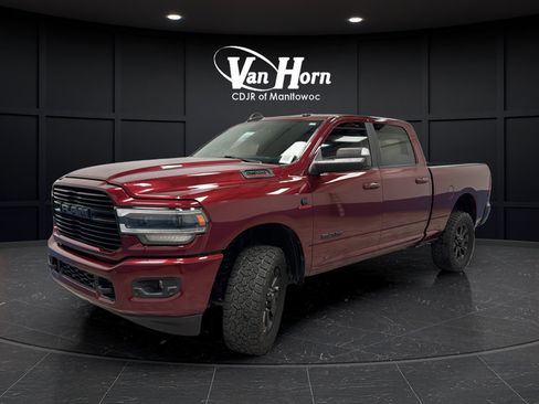 Used 2021 RAM 2500 Big Horn w/ Night Edition AWD/4WD image 3