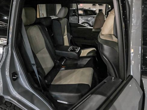 Used 2024 Lexus GX 550 AWD/4WD image 33